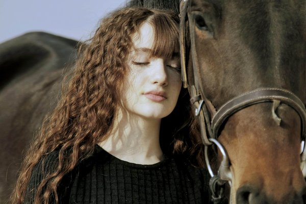 What's the Most Effective Anti-Frizz Treatment for Curly Hair During the UK Humidity?